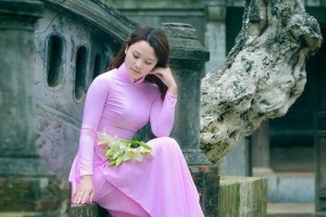 Chụp hình tết áo dài 2021